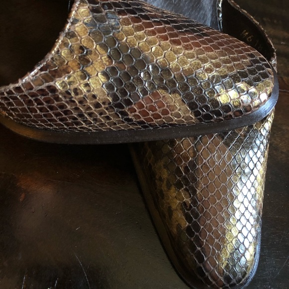 New Vintage Stunning Snake Ankle Strap Heels 🤎 - Picture 8 of 14
